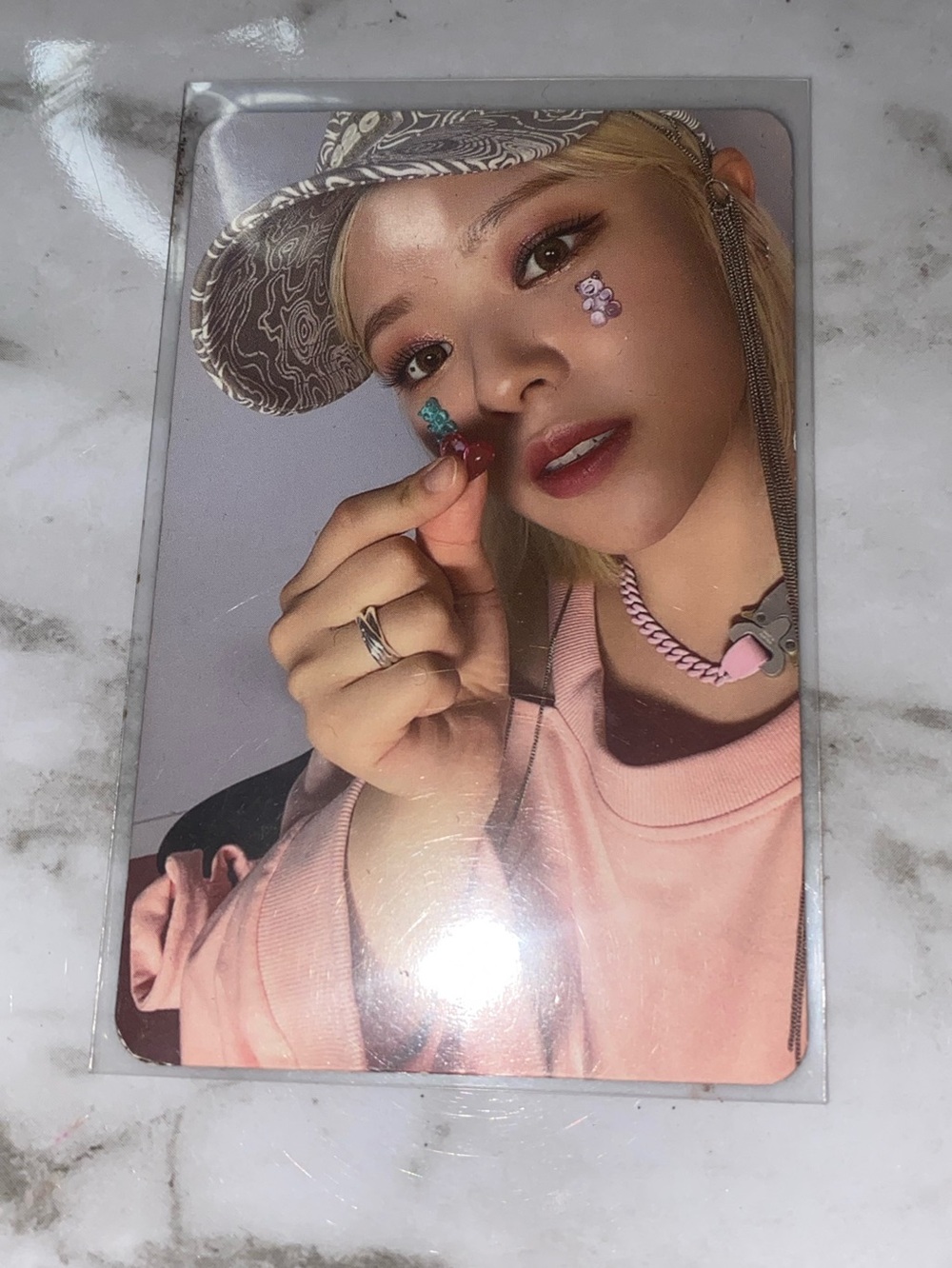 Twice Jeongyeon member photo card 🌷From the third full album-Formula of love.